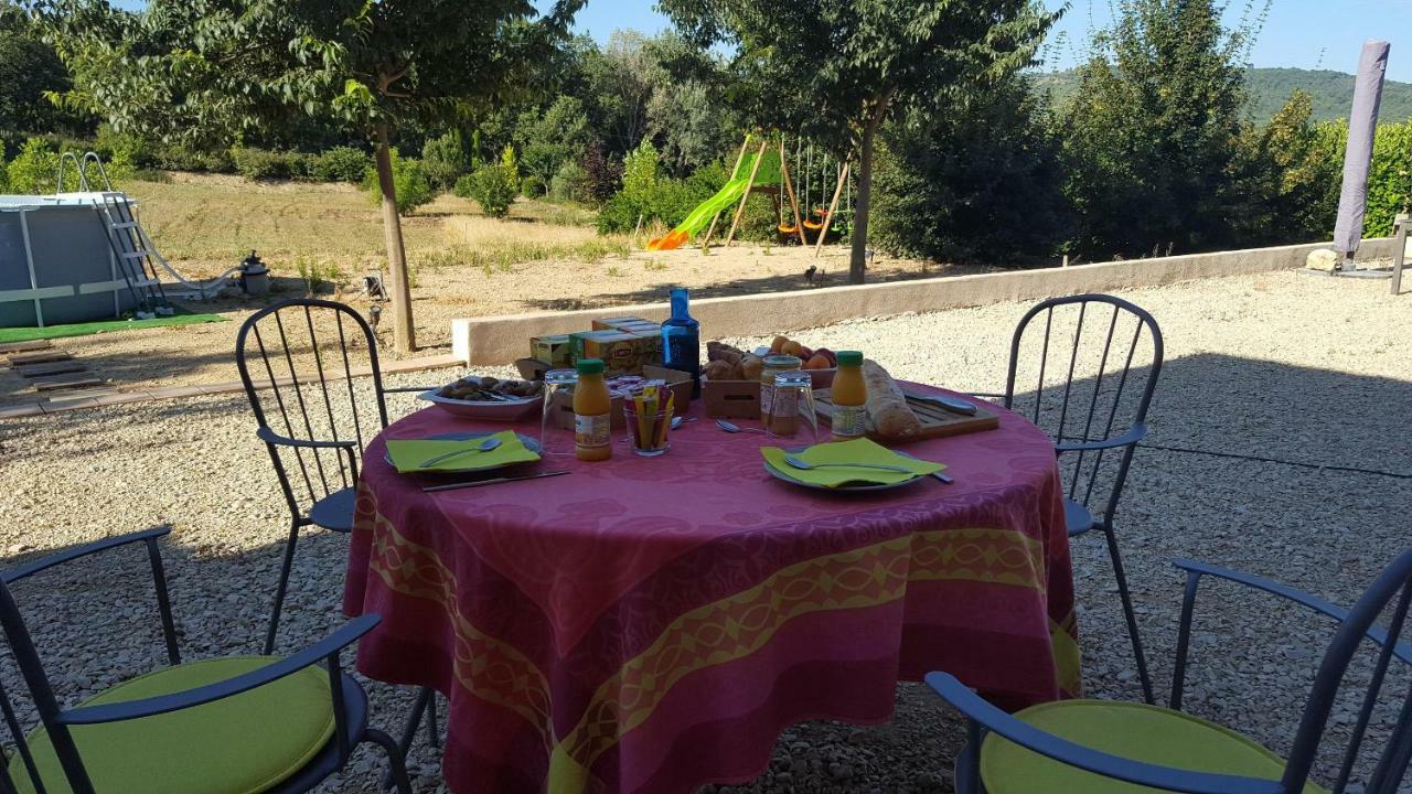 Bed and Breakfast Campagne Cérès Le Puy-Sainte-Réparade Esterno foto